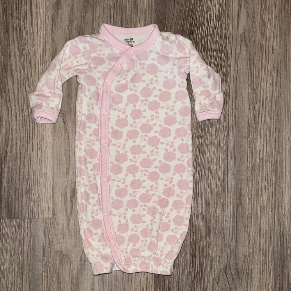 Adorable Baby Gowns Set - Pink, Blue, and Floral - Picture 2 of 11